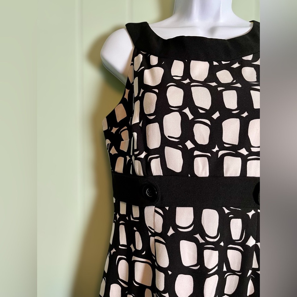 London Times Black & White Sleeveless Dress Size 8 - Picture 8 of 9